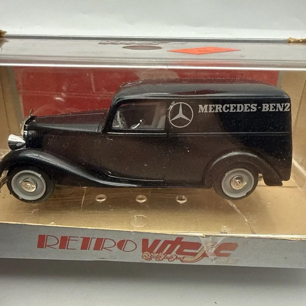 Vitesse Mercedes-Benz 170V (W136) Van 'Mercedes-Benz' 1:43 Black Ref.290